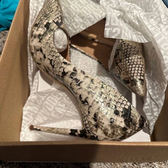Snakeskin Patterned Women's Heels STEVE MADDEN - Picture 1 of 5